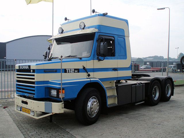 Truck - fine image
