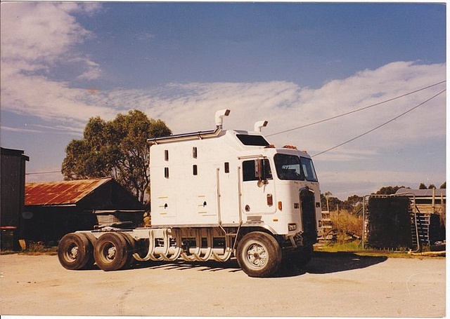 Truck - Peter Lawsons Big Cabover Kenworth