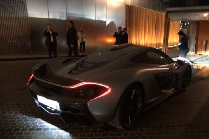 Imagine getting this #hypercar delivered to your doorstep!? This lucky #Dubai owner gets his hands on the keys to a McLaren P1! Hit the link to watch $1.15 million delivery!