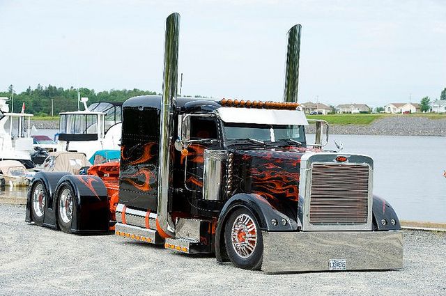 Truck - custom peterbilt