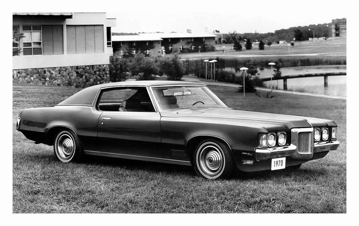 Retro automobile - Grand Prix SJ 1970 Pontiac press release photo