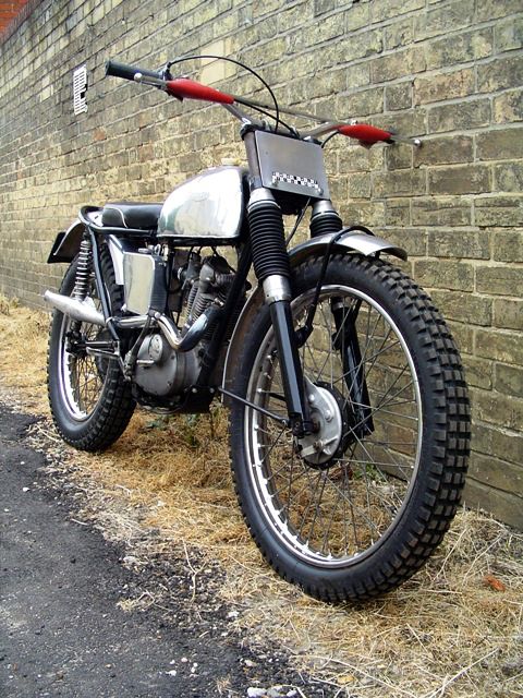 Motorbike - Triumph Tiger Cub - a classic British scrambler