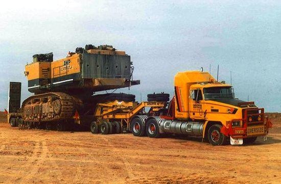http://static.commercialmotor.com/big-lorry-blog/2010/06/06/CLR Heavy haul - gascoynes 3.jpg