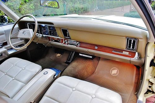 Retro car - 1969 Buick Riviera