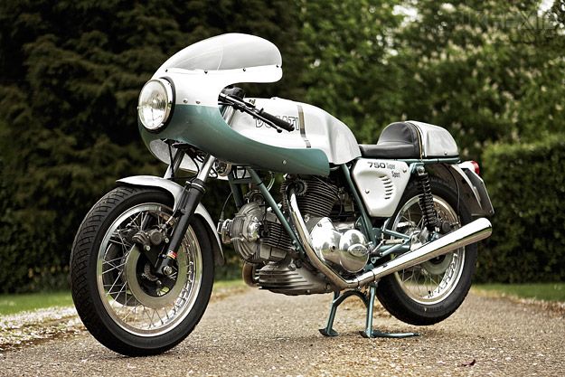 If you had to make a list of the most desirable sporting motorcycles of the 1970s, the Ducati 750SS would be near the top. It was built by Ducatia??s racing depar