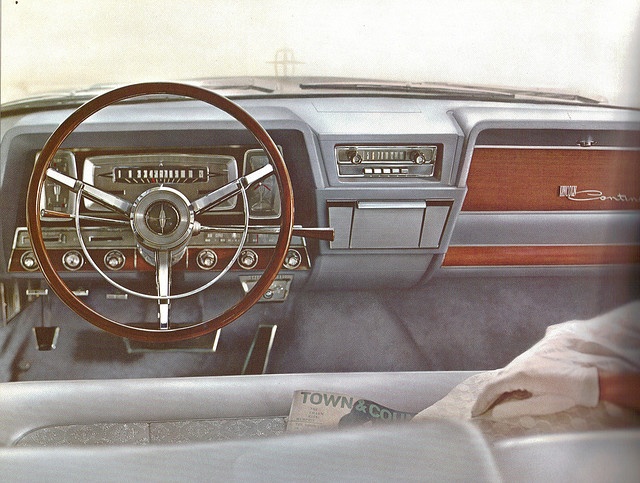 Retro car - 1962 Lincoln Continental Dashboard