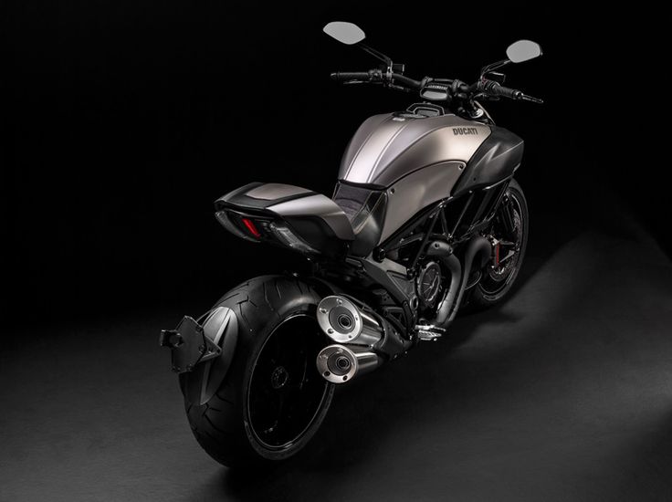 limited edition ducati diavel titanium motorcycle debuts at EICMA 2014