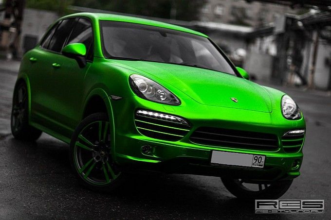 Suv auto - Porsche Cayenne Lime Green Satin Chrome Wrap