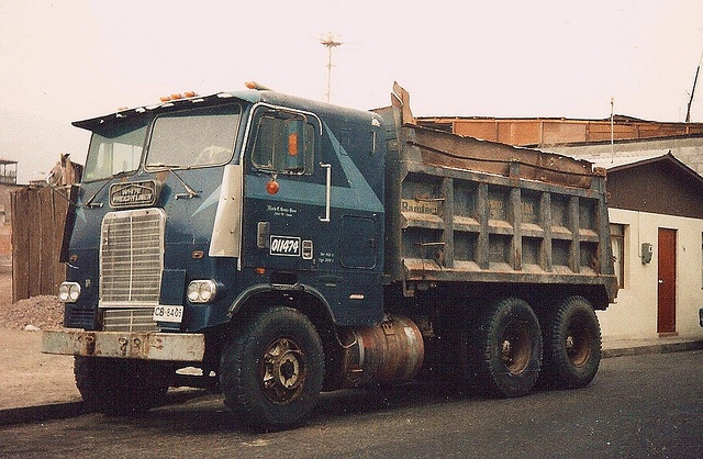 Truck - Freightliner Dump (SA)