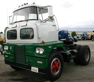 Truck - 1959 International ACO-225 Sightliner COE Truck