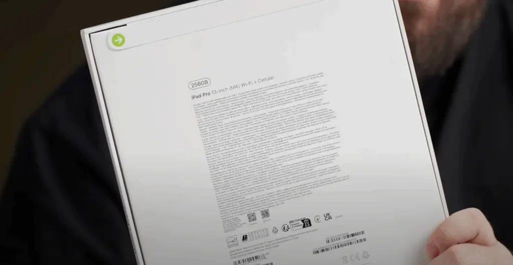 На відео російського блогера засвітився “український” iPad. Apple пояснила, що сталося