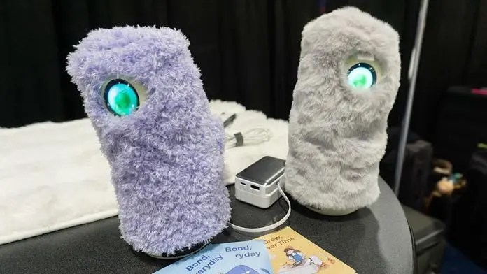 Роботи, які муркочуть і гріють: Ludens AI дивує на CES 2026